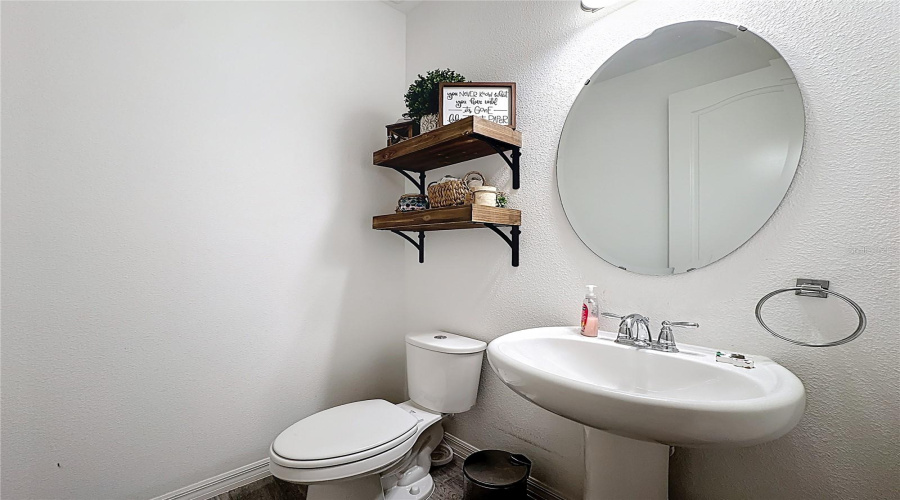 DAVENPORT, Florida 33896, 3 Bedrooms Bedrooms, ,2 BathroomsBathrooms,Residential,For Sale,BENOI DR,0,MFRO6409446