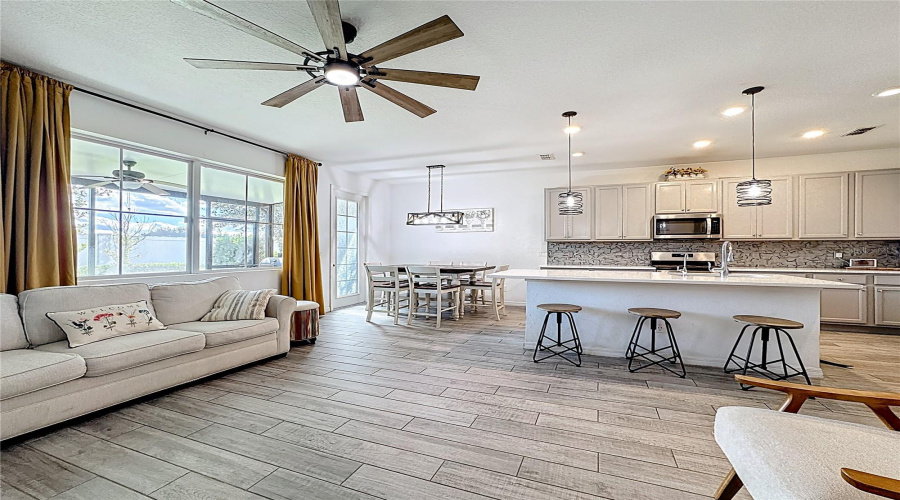 DAVENPORT, Florida 33896, 3 Bedrooms Bedrooms, ,2 BathroomsBathrooms,Residential,For Sale,BENOI DR,0,MFRO6409446
