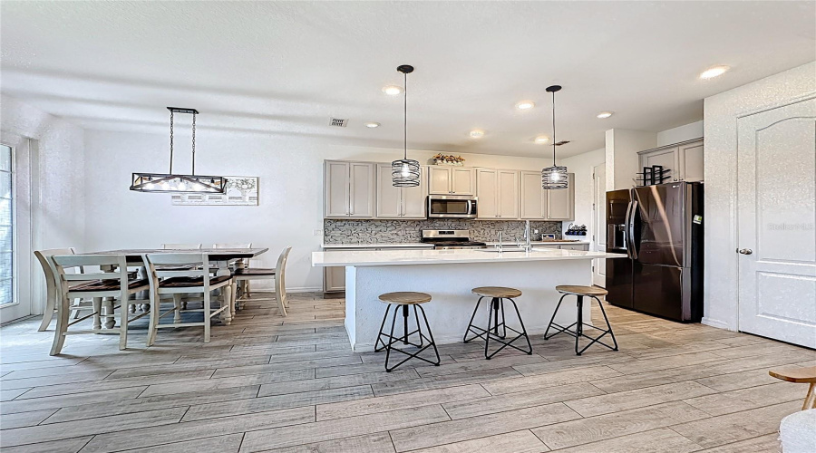 DAVENPORT, Florida 33896, 3 Bedrooms Bedrooms, ,2 BathroomsBathrooms,Residential,For Sale,BENOI DR,0,MFRO6409446