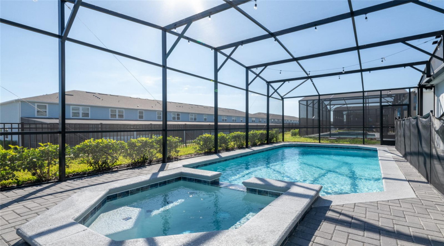 DAVENPORT, Florida 33897, 8 Bedrooms Bedrooms, ,6 BathroomsBathrooms,Residential,For Sale,LILAC,0,MFRO6409110