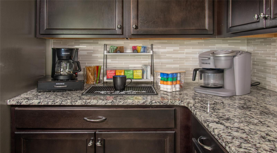 DAVENPORT, Florida 33897, 8 Bedrooms Bedrooms, ,6 BathroomsBathrooms,Residential,For Sale,LILAC,0,MFRO6409110