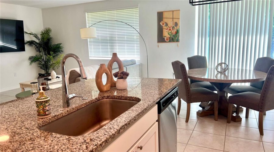DAVENPORT, Florida 33896, 4 Bedrooms Bedrooms, ,3 BathroomsBathrooms,Residential,For Sale,VISTA VILLAGES,0,MFRTB8510129