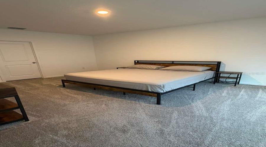 DAVENPORT, Florida 33837, 4 Bedrooms Bedrooms, ,2 BathroomsBathrooms,Residential,For Sale,BURNEY FALLS,0,MFRO6410130