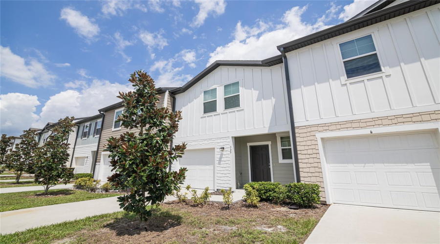 DAVENPORT, Florida 33837, 3 Bedrooms Bedrooms, ,2 BathroomsBathrooms,Residential,For Sale,MADISON,0,MFRO6410082