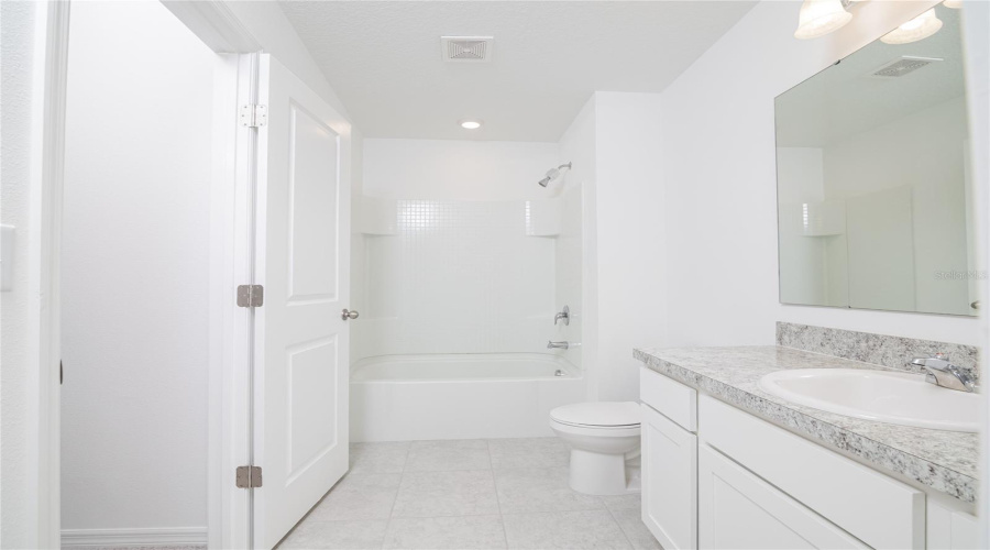 DAVENPORT, Florida 33837, 3 Bedrooms Bedrooms, ,2 BathroomsBathrooms,Residential,For Sale,MADISON,0,MFRO6410082