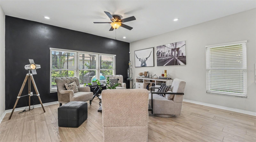 KISSIMMEE, Florida 34746, 5 Bedrooms Bedrooms, ,4 BathroomsBathrooms,Residential,For Sale,GOLDEN FEATHER,0,MFRL4962124