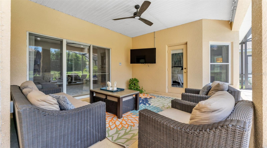 KISSIMMEE, Florida 34746, 5 Bedrooms Bedrooms, ,4 BathroomsBathrooms,Residential,For Sale,GOLDEN FEATHER,0,MFRL4962124