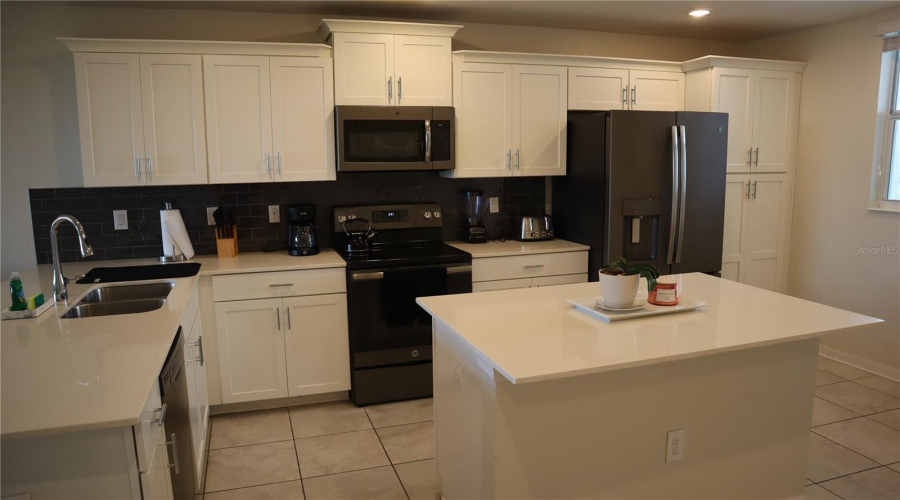 KISSIMMEE, Florida 34746, 2 Bedrooms Bedrooms, ,2 BathroomsBathrooms,Residential,For Sale,CLOCK TOWER,0,MFRO6410323