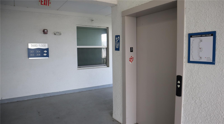 KISSIMMEE, Florida 34746, 2 Bedrooms Bedrooms, ,2 BathroomsBathrooms,Residential,For Sale,CLOCK TOWER,0,MFRO6410323
