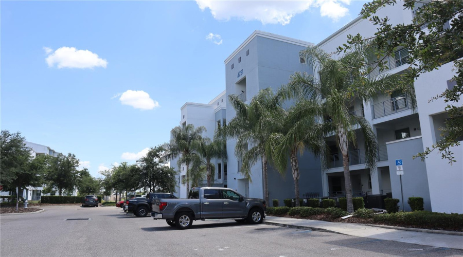 KISSIMMEE, Florida 34746, 2 Bedrooms Bedrooms, ,2 BathroomsBathrooms,Residential,For Sale,CLOCK TOWER,0,MFRO6410323