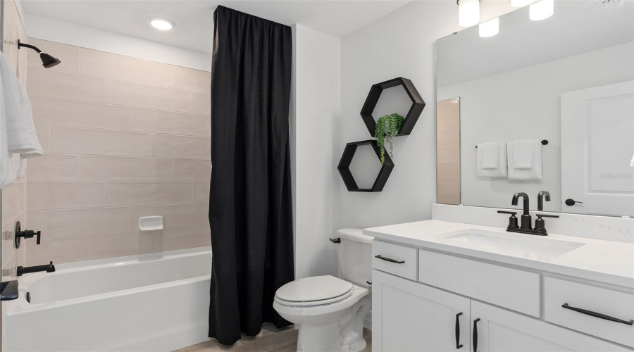 Actual home photo. Colors, finishes, textures and options may appear differently in person due to variations in monitors and viewing devices.