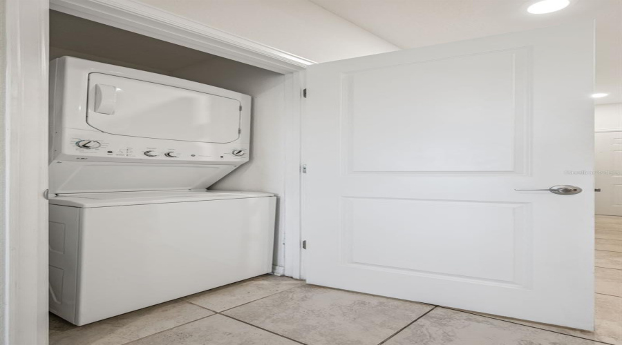 KISSIMMEE, Florida 34746, 2 Bedrooms Bedrooms, ,2 BathroomsBathrooms,Residential,For Sale,CLOCK TOWER,0,MFRS5150484