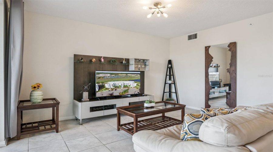 KISSIMMEE, Florida 34746, 2 Bedrooms Bedrooms, ,2 BathroomsBathrooms,Residential,For Sale,CLOCK TOWER,0,MFRS5150484