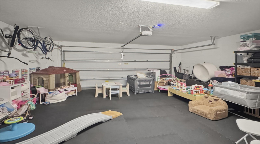 DAVENPORT, Florida 33837, 4 Bedrooms Bedrooms, ,2 BathroomsBathrooms,Residential,For Sale,PRESERVE POINTE,0,MFRO6409616