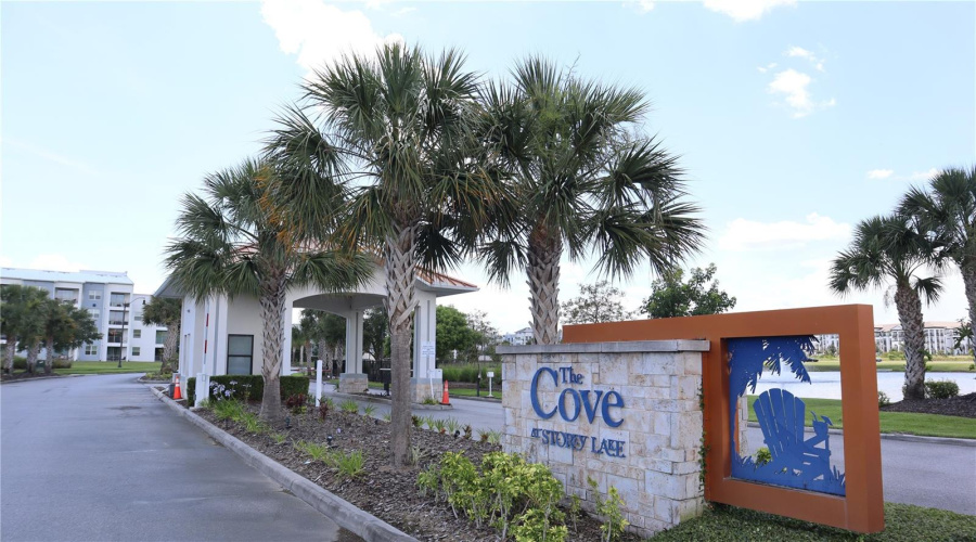 KISSIMMEE, Florida 34746, 2 Bedrooms Bedrooms, ,2 BathroomsBathrooms,Residential,For Sale,PARADOX,0,MFRO6410330