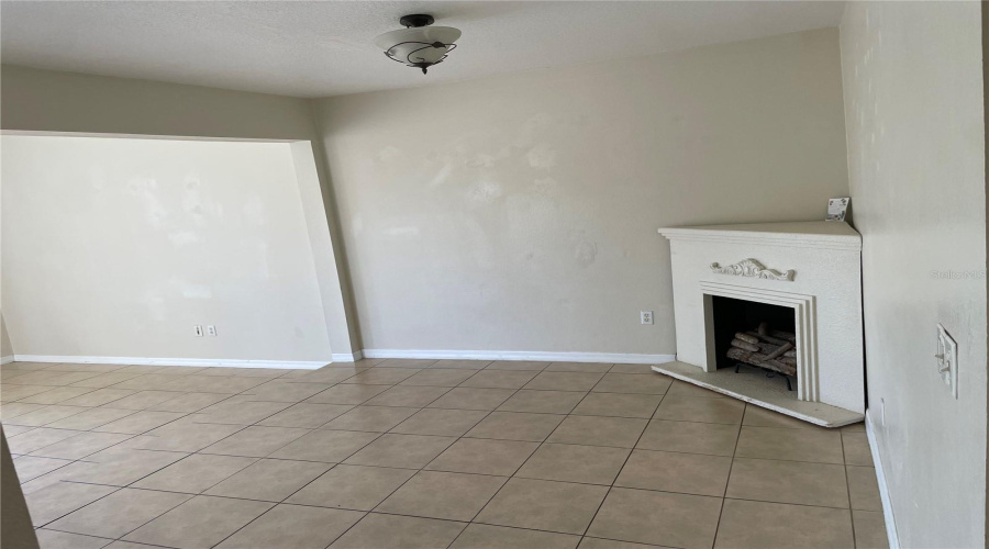 Living/Dining Area