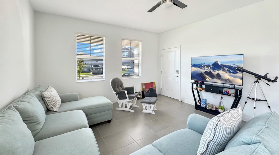 DAVENPORT, Florida 33837, 5 Bedrooms Bedrooms, ,3 BathroomsBathrooms,Residential,For Sale,WANDSWORTH,0,MFRS5150517