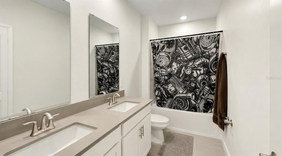 DAVENPORT, Florida 33837, 5 Bedrooms Bedrooms, ,3 BathroomsBathrooms,Residential,For Sale,WANDSWORTH,0,MFRS5150517