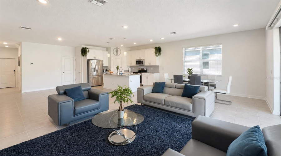 DAVENPORT, Florida 33837, 5 Bedrooms Bedrooms, ,3 BathroomsBathrooms,Residential,For Sale,WANDSWORTH,0,MFRS5150517