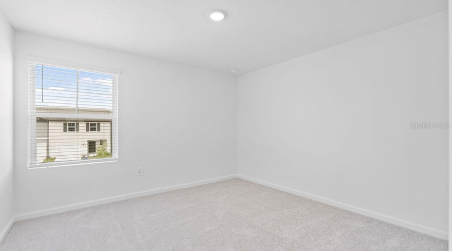 DAVENPORT, Florida 33837, 3 Bedrooms Bedrooms, ,2 BathroomsBathrooms,Residential,For Sale,SPIRE,0,MFRS5148609