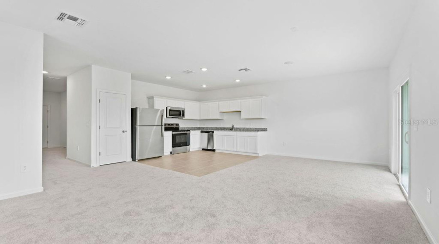 DAVENPORT, Florida 33837, 3 Bedrooms Bedrooms, ,2 BathroomsBathrooms,Residential,For Sale,SPIRE,0,MFRS5148609