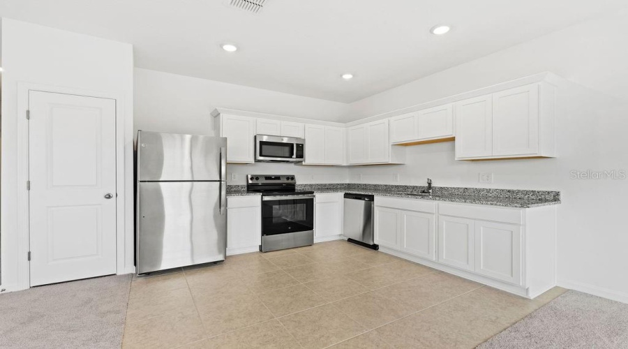 DAVENPORT, Florida 33837, 3 Bedrooms Bedrooms, ,2 BathroomsBathrooms,Residential,For Sale,SPIRE,0,MFRS5148609