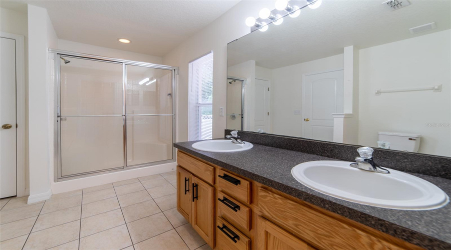DAVENPORT, Florida 33896, 3 Bedrooms Bedrooms, ,3 BathroomsBathrooms,Residential,For Sale,HAMMOCK,0,MFRO6410333