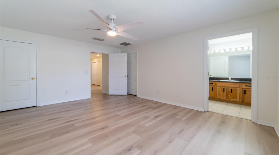 DAVENPORT, Florida 33896, 3 Bedrooms Bedrooms, ,3 BathroomsBathrooms,Residential,For Sale,HAMMOCK,0,MFRO6410333
