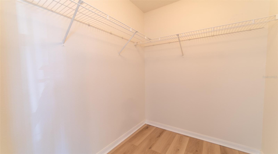 DAVENPORT, Florida 33896, 3 Bedrooms Bedrooms, ,3 BathroomsBathrooms,Residential,For Sale,HAMMOCK,0,MFRO6410333