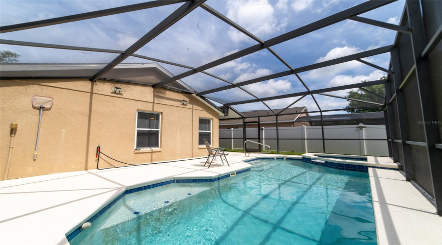 DAVENPORT, Florida 33896, 3 Bedrooms Bedrooms, ,3 BathroomsBathrooms,Residential,For Sale,HAMMOCK,0,MFRO6410333