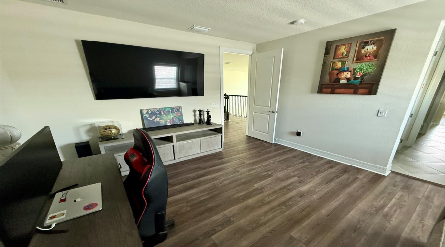 ORLANDO, Florida 32836, 5 Bedrooms Bedrooms, ,4 BathroomsBathrooms,Residential,For Sale,PARK CLIFF,0,MFRS5150293