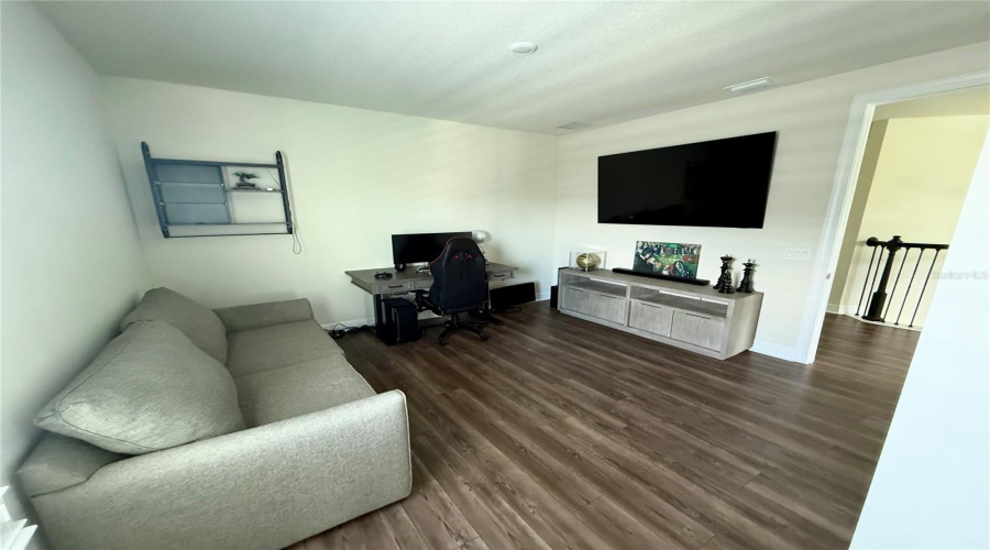ORLANDO, Florida 32836, 5 Bedrooms Bedrooms, ,4 BathroomsBathrooms,Residential,For Sale,PARK CLIFF,0,MFRS5150293