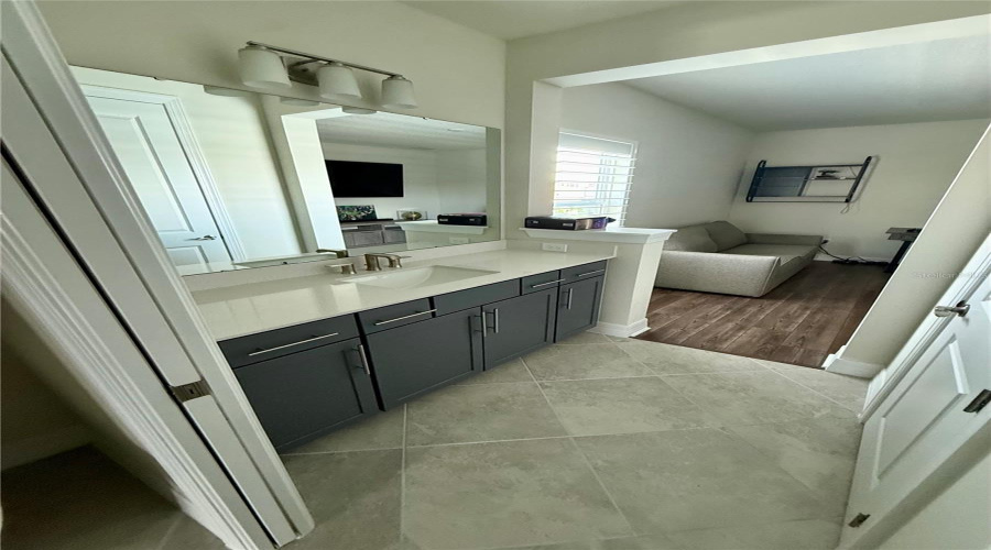 ORLANDO, Florida 32836, 5 Bedrooms Bedrooms, ,4 BathroomsBathrooms,Residential,For Sale,PARK CLIFF,0,MFRS5150293