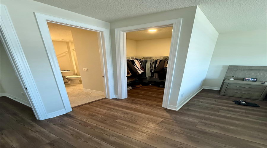 ORLANDO, Florida 32836, 5 Bedrooms Bedrooms, ,4 BathroomsBathrooms,Residential,For Sale,PARK CLIFF,0,MFRS5150293