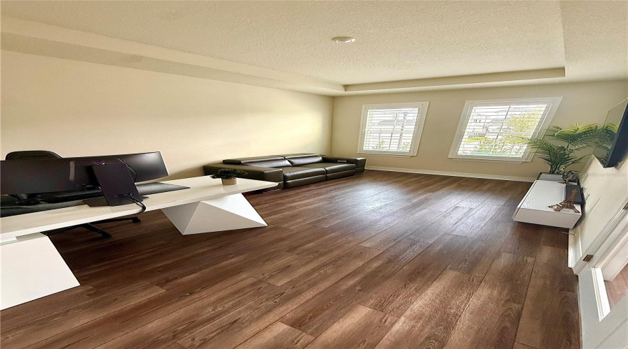 ORLANDO, Florida 32836, 5 Bedrooms Bedrooms, ,4 BathroomsBathrooms,Residential,For Sale,PARK CLIFF,0,MFRS5150293