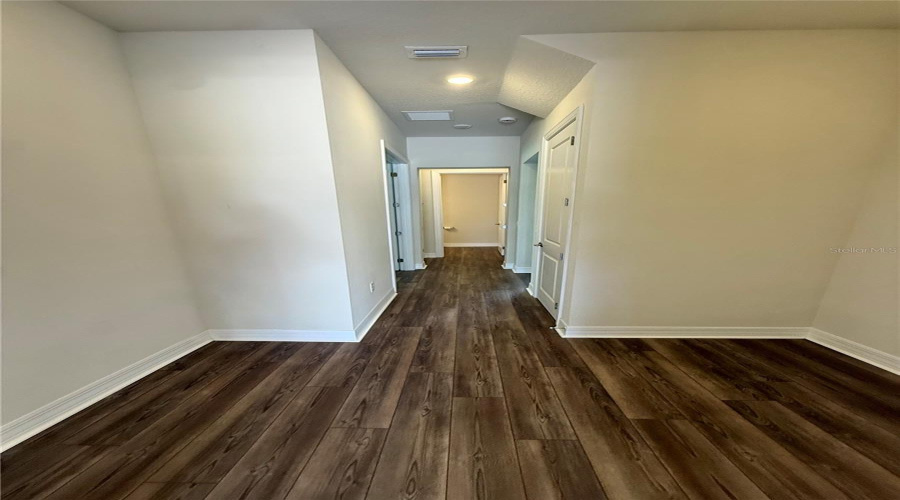 ORLANDO, Florida 32836, 5 Bedrooms Bedrooms, ,4 BathroomsBathrooms,Residential,For Sale,PARK CLIFF,0,MFRS5150293