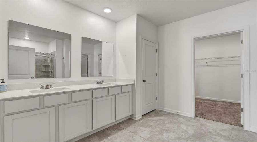 KISSIMMEE, Florida 34746, 4 Bedrooms Bedrooms, ,2 BathroomsBathrooms,Residential,For Sale,WORCHESTER,0,MFRS5150515