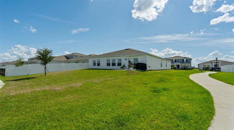 KISSIMMEE, Florida 34746, 4 Bedrooms Bedrooms, ,2 BathroomsBathrooms,Residential,For Sale,WORCHESTER,0,MFRS5150515