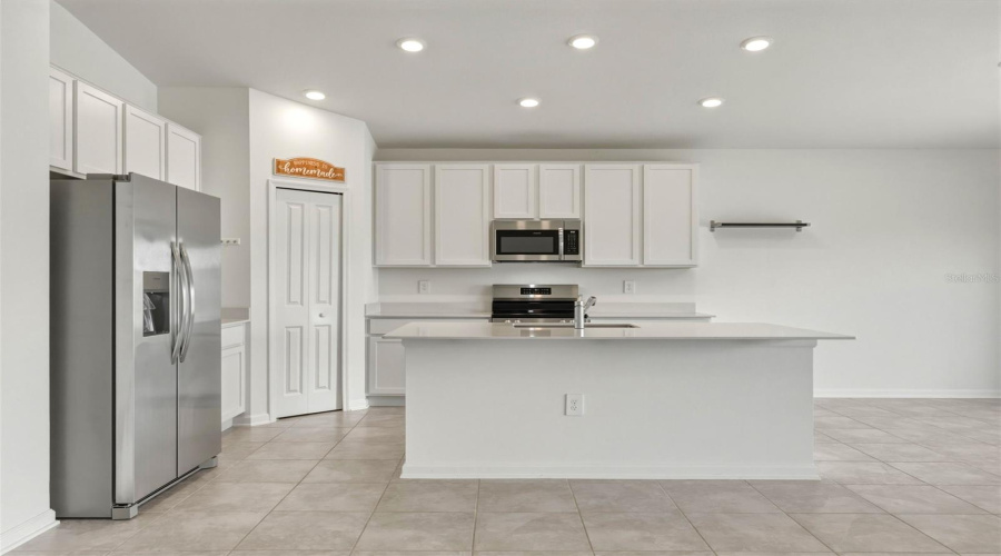 KISSIMMEE, Florida 34746, 4 Bedrooms Bedrooms, ,2 BathroomsBathrooms,Residential,For Sale,WORCHESTER,0,MFRS5150515