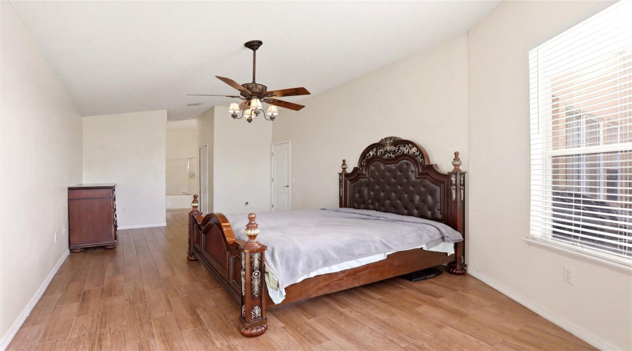 KISSIMMEE, Florida 34746, 4 Bedrooms Bedrooms, ,2 BathroomsBathrooms,Residential,For Sale,BEAU CHENE,0,MFRO6410541