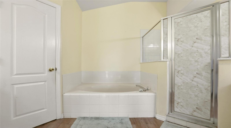 KISSIMMEE, Florida 34746, 4 Bedrooms Bedrooms, ,2 BathroomsBathrooms,Residential,For Sale,BEAU CHENE,0,MFRO6410541