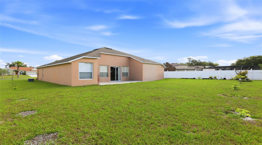 KISSIMMEE, Florida 34746, 4 Bedrooms Bedrooms, ,2 BathroomsBathrooms,Residential,For Sale,BEAU CHENE,0,MFRO6410541