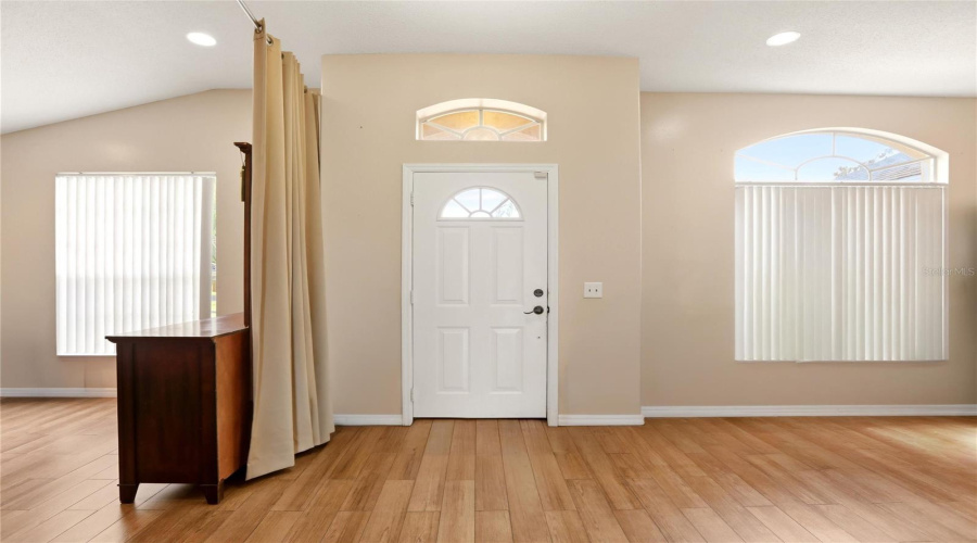 KISSIMMEE, Florida 34746, 4 Bedrooms Bedrooms, ,2 BathroomsBathrooms,Residential,For Sale,BEAU CHENE,0,MFRO6410541