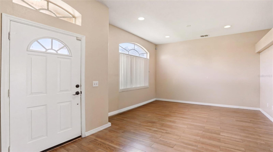 KISSIMMEE, Florida 34746, 4 Bedrooms Bedrooms, ,2 BathroomsBathrooms,Residential,For Sale,BEAU CHENE,0,MFRO6410541