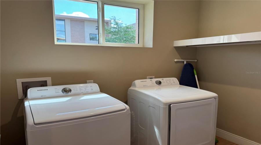 KISSIMMEE, Florida 34747, 4 Bedrooms Bedrooms, ,4 BathroomsBathrooms,Residential,For Sale,ROCKEFELLER,0,MFRA4693987