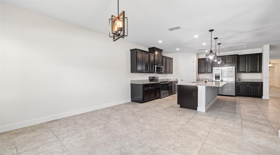 KISSIMMEE, Florida 34746, 4 Bedrooms Bedrooms, ,4 BathroomsBathrooms,Residential,For Sale,REDFIN,0,MFRS5150540