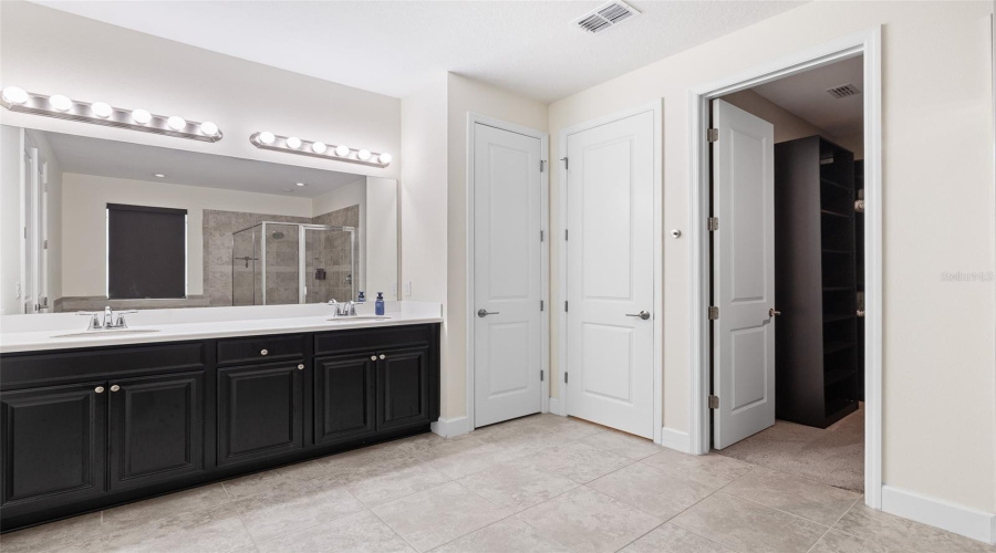 KISSIMMEE, Florida 34746, 4 Bedrooms Bedrooms, ,4 BathroomsBathrooms,Residential,For Sale,REDFIN,0,MFRS5150540
