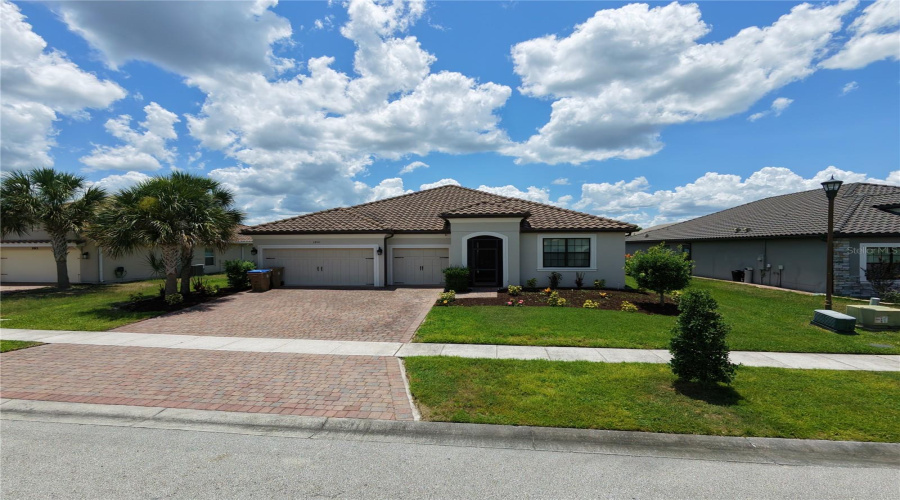 KISSIMMEE, Florida 34746, 4 Bedrooms Bedrooms, ,4 BathroomsBathrooms,Residential,For Sale,REDFIN,0,MFRS5150540