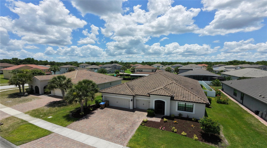 KISSIMMEE, Florida 34746, 4 Bedrooms Bedrooms, ,4 BathroomsBathrooms,Residential,For Sale,REDFIN,0,MFRS5150540