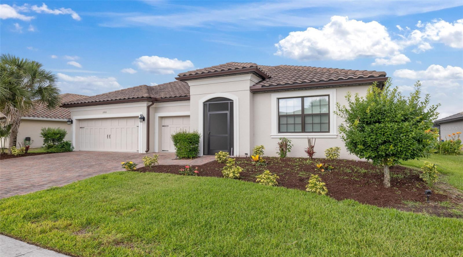 KISSIMMEE, Florida 34746, 4 Bedrooms Bedrooms, ,4 BathroomsBathrooms,Residential,For Sale,REDFIN,0,MFRS5150540